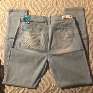 “Wanna Betta Butt” jeans